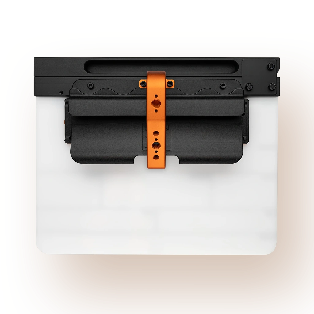 tentacle-sync-handle-for-timebar-timecode-slate-orange-a13-back.webp