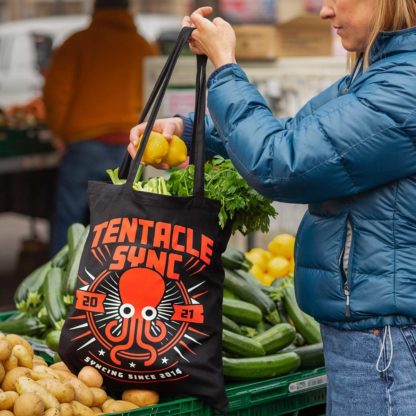 tentacle_sync_tote-bag_edition_2021_new_design_flat-lay
